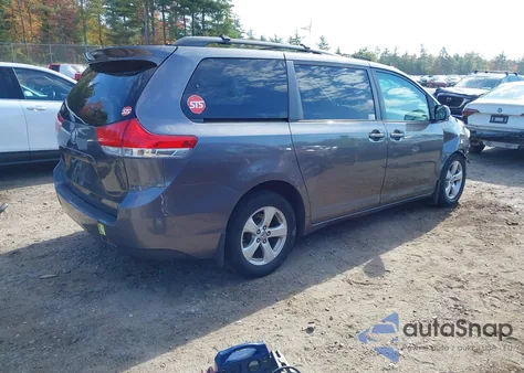 2013 Toyota Sienna Le V6 8 Passenger из США, поврежденный, VIN 5TDKK3DC2DS362729